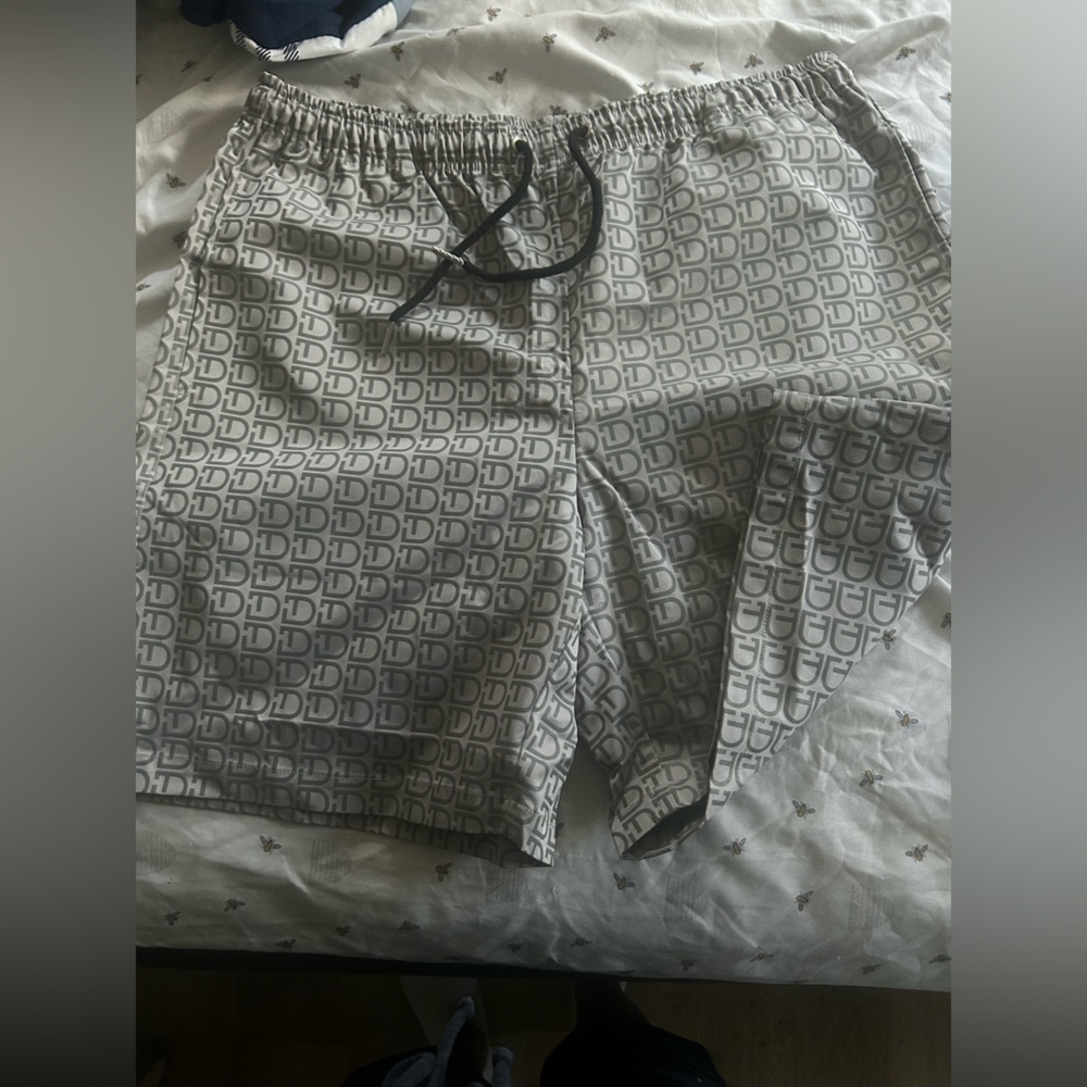 New without tags Tyrus Divine shorts